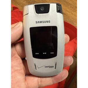 Samsung SCH-U540 - Silver and Black ( Verizon ) Very Rare Flip Phone - (Read)